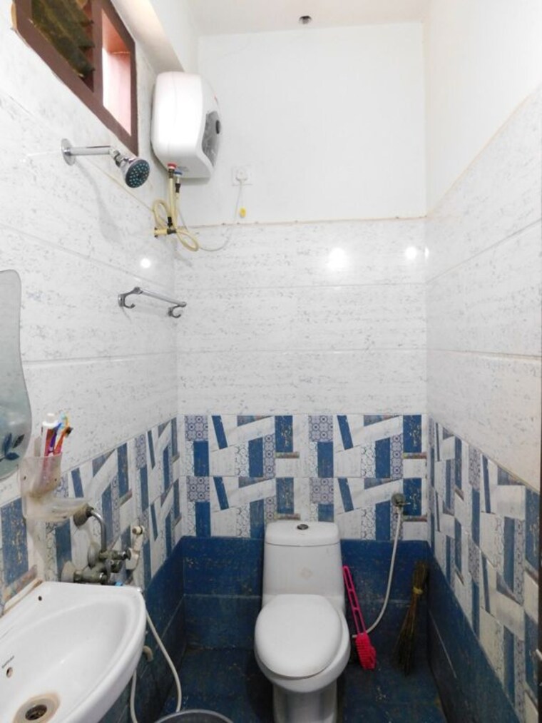 Bathroom, anand-enclave-bandlaguda-jagir 2 Bedroom 1200 Sq.Ft. Independent House In Bandlaguda Jagir Hyderabad 10175730