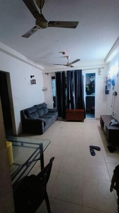 2 BHK Apartment For Rent in Bhartiya Nikoo Homes