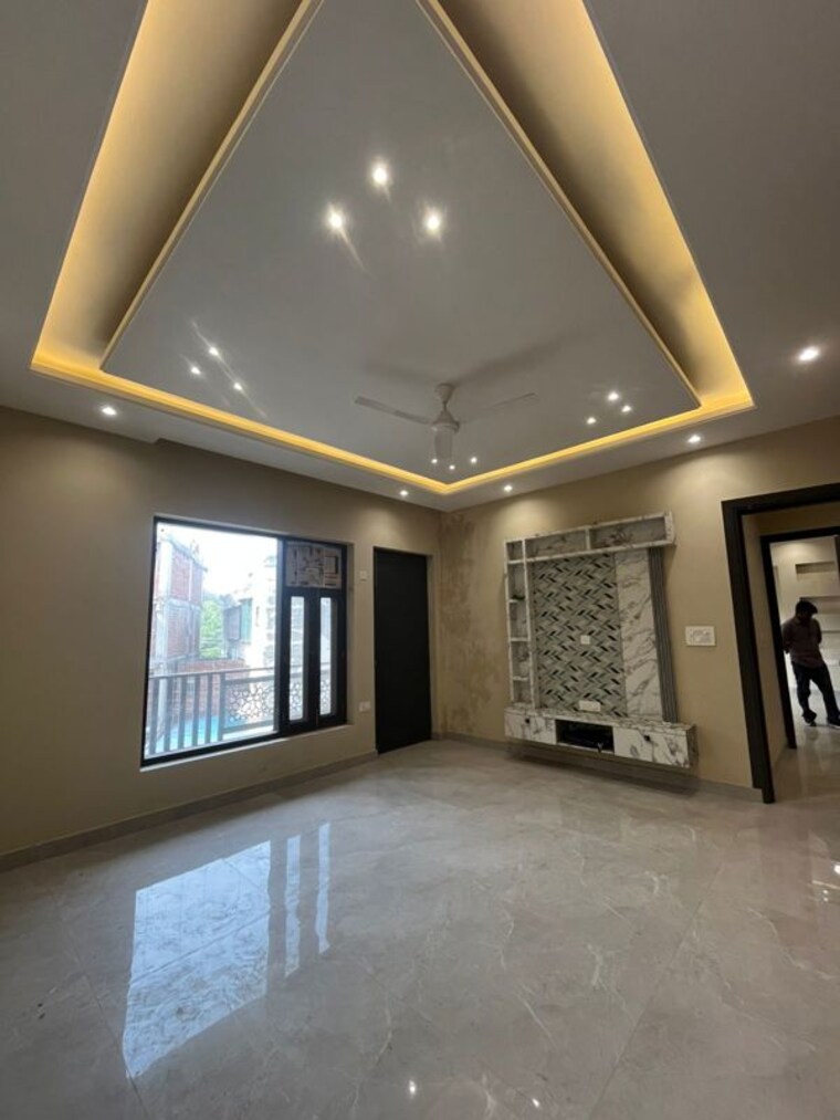 Room, green fields colony 4 Bedroom 4500 Sq.Ft. Builder Floor In Green Fields Colony Faridabad 10175749