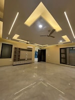 4 BHK + Pooja Room 4500 Sq.Ft. Builder Floor in Green Fields Colony