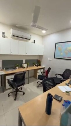 Office Space For Rent in Navrangpura