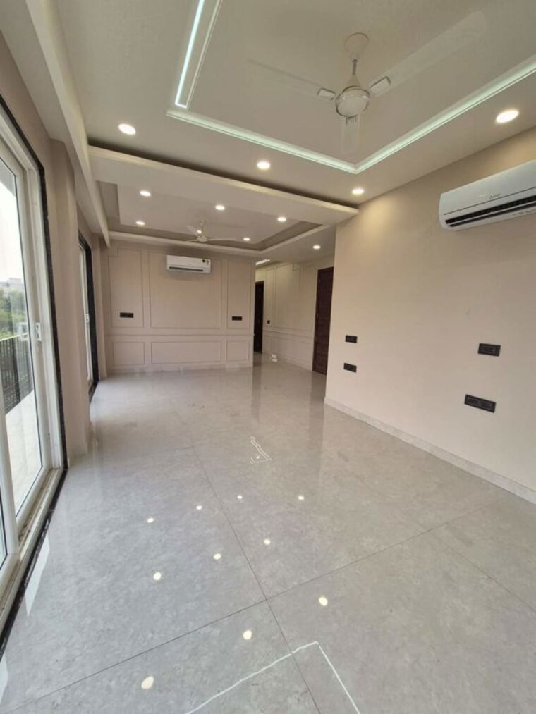 Kitchen, sector 52 3 Bedroom 1870 Sq.Ft. Builder Floor In Sector 52 Gurgaon 10175757