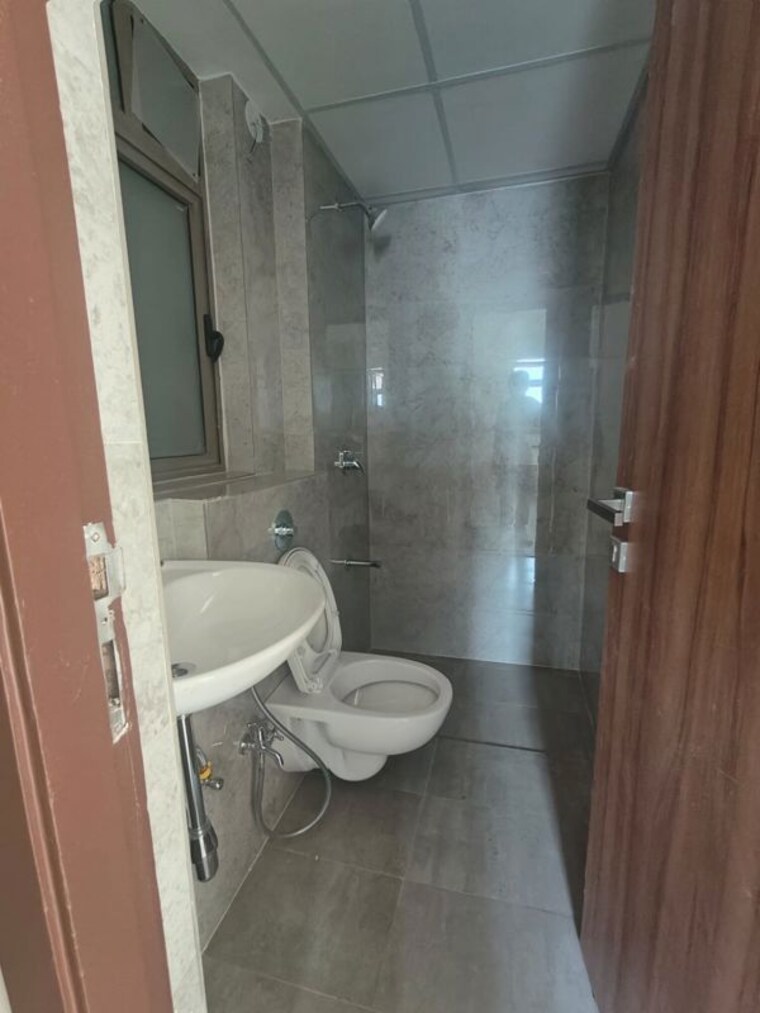 Bathroom, sheth-irene 1 Bedroom 442 Sq.Ft. Apartment In Malad West Mumbai 10175762