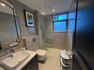 Washroom in 3.5 BHK Apartment at BPTP Downtown 66, Sector 66 – for Sale