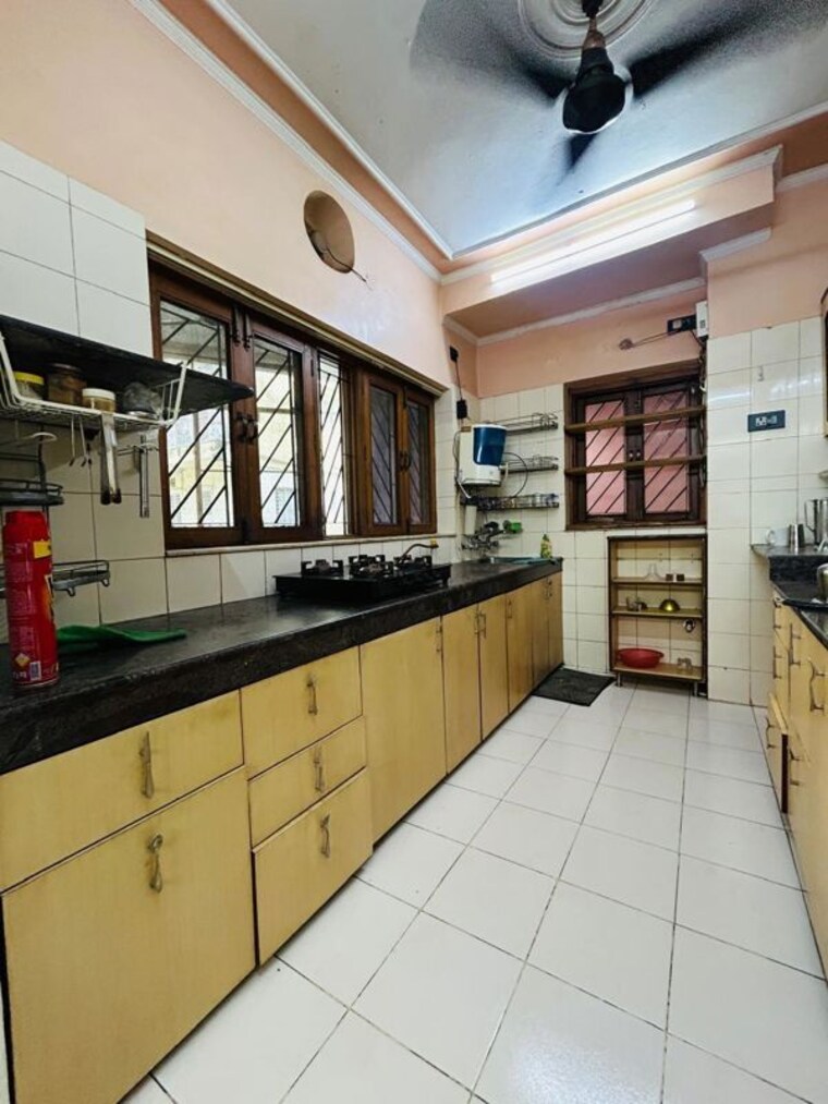 Kitchen, vasant kunj 2 Bedroom 1100 Sq.Ft. Apartment In Vasant Kunj Delhi 10175774