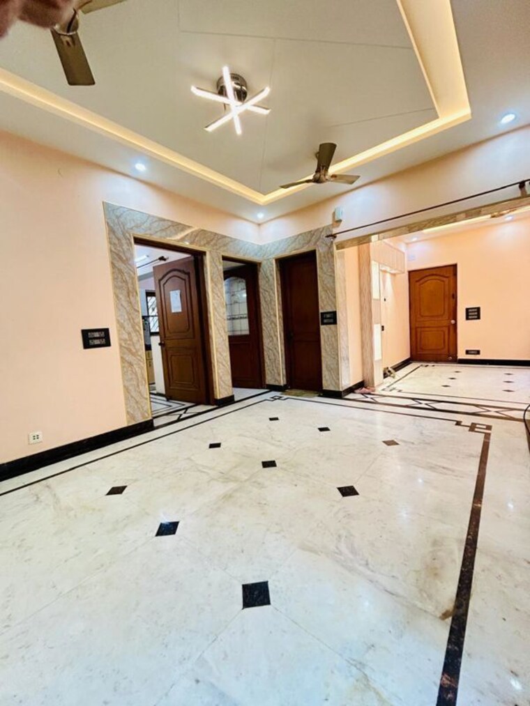 Kitchen, vasant kunj 2 Bedroom 1100 Sq.Ft. Apartment In Vasant Kunj Delhi 10175774