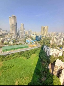 2 BHK + Extra Room Apartment For Rent in Sheth Irene