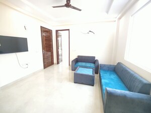 2 BHK Builder Floor For Rent in Sector 52
