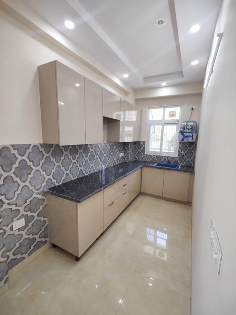 Kitchen, sector 52 2 Bedroom 1200 Sq.Ft. Builder Floor In Sector 52 Gurgaon 10175807