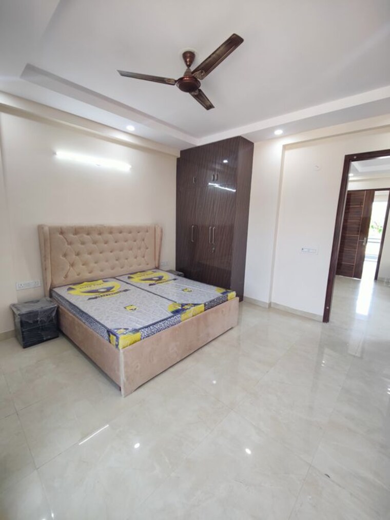 Room, sector 52 2 Bedroom 1200 Sq.Ft. Builder Floor In Sector 52 Gurgaon 10175807