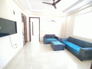 Living Room in 2 BHK Builder Floor at Sector 52 – for Rent