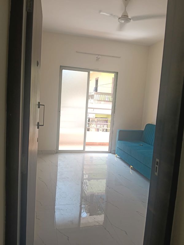 1 BHK + Extra Room Builder Floor For Rent in Rajnigandha Complex