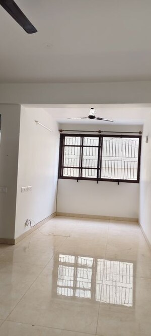 Room in 2 BHK Apartment at Indiranagar – for Rent