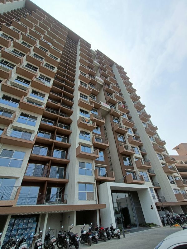 2 BHK 975 Sq.Ft. Apartment in Godrej 24