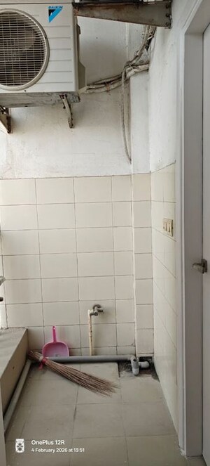 Bathroom in 3 BHK Apartment at Emaar The Palm Drive-The Premier Terraces, Sector 66 – for Rent