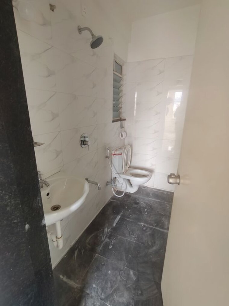 Bathroom, mahesh-el-regalo 2 Bedroom 680 Sq.Ft. Apartment In Undri Pune 10175840