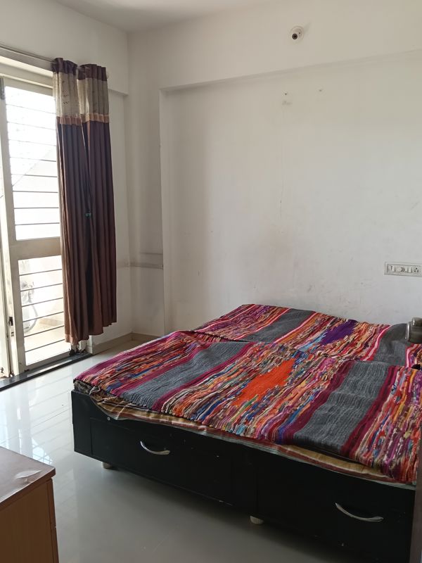 2 BHK Apartment For Rent in Mittal Petals