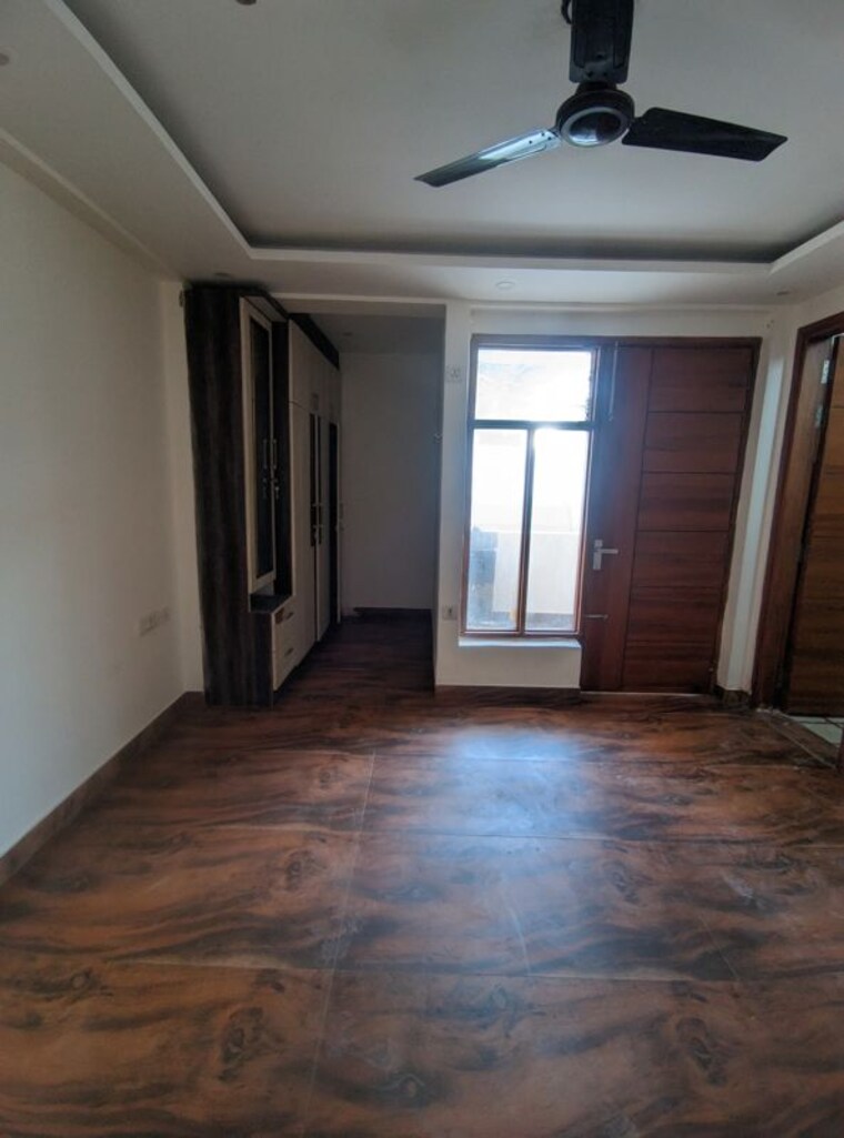 Room, eros-garden-villas 3 Bedroom 285 Sq.Yd. Builder Floor In Charmwood Village Faridabad 10175859