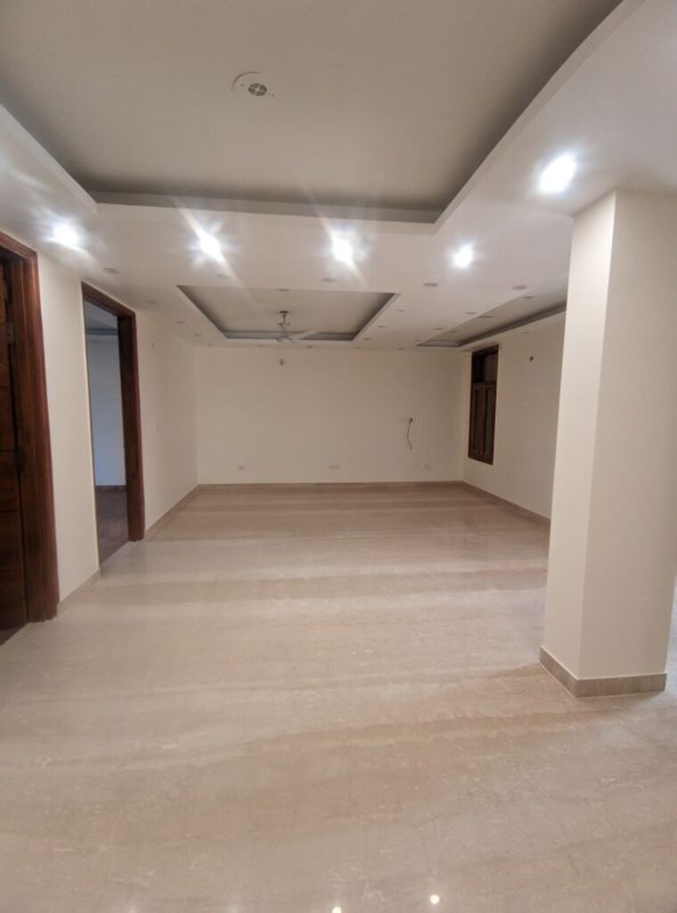 Room, eros-garden-villas 3 Bedroom 285 Sq.Yd. Builder Floor In Charmwood Village Faridabad 10175859