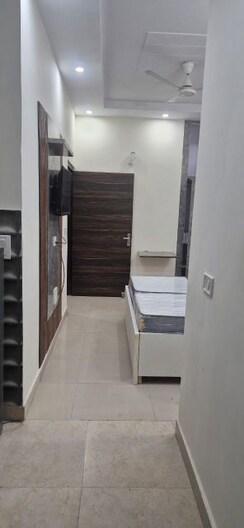 1 RkBuilder Floor For Rent in Maple Heights
