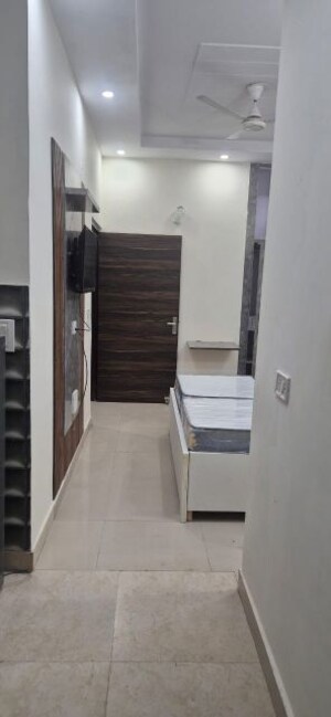 1 RK Builder Floor For Rent in Maple Heights, Sector 43