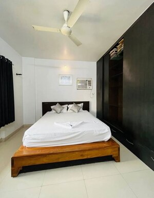 Bedroom in 2 BHK Apartment at K Raheja Vihar, Powai – for Rent