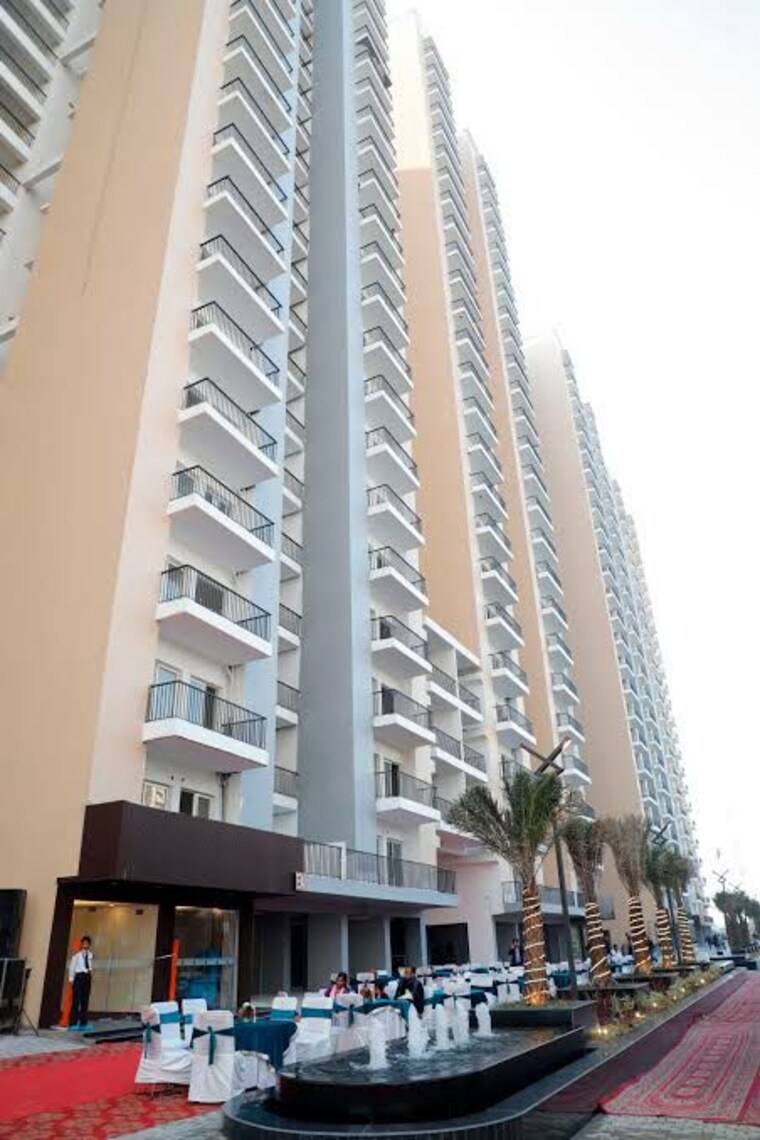 Exterior View, panchsheel-greens-ii 2 Bedroom 915 Sq.Ft. Apartment In Sector 16 Greater Noida Greater Noida 9336341