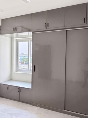 Room in 3 BHK Builder Floor at Manikonda – for Rent