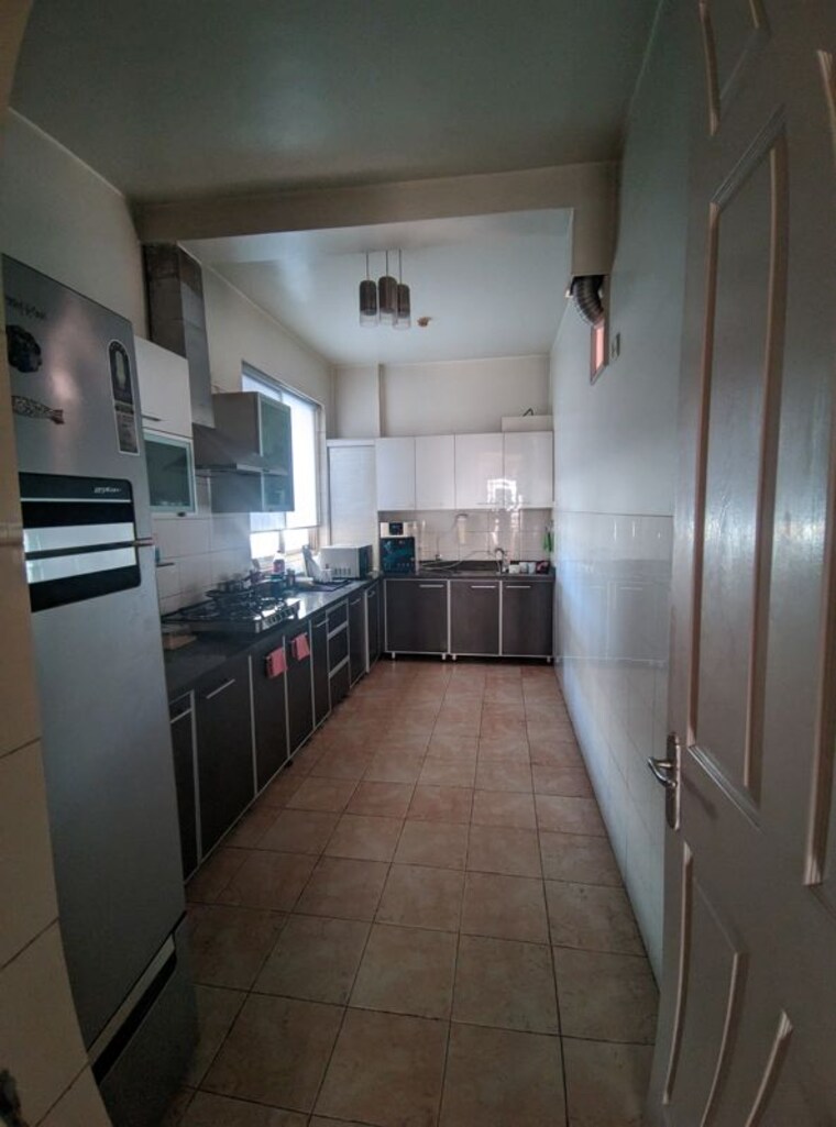 Kitchen, eros-woodbury-tower 3 Bedroom 1670 Sq.Ft. Apartment In Charmwood Village Faridabad 10175885