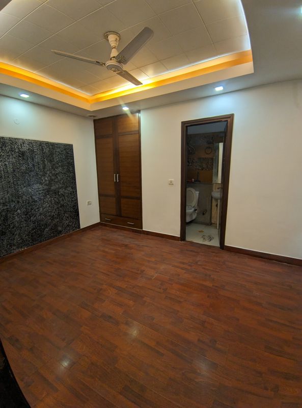 2 BHK 827 Sq.Ft. Apartment in Eros Southend Apartments