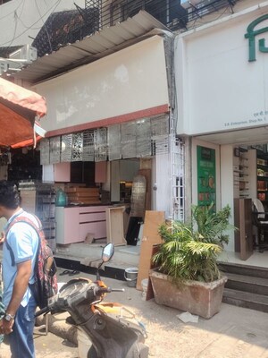 Parking in  Shop at Kamdar Shopping Center, Vile Parle East – for Sale