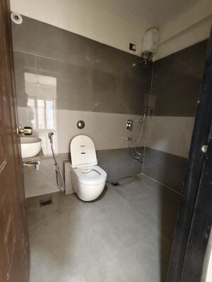 Attached Bathroom in 3 BHK Apartment at Goregaon West – for Rent