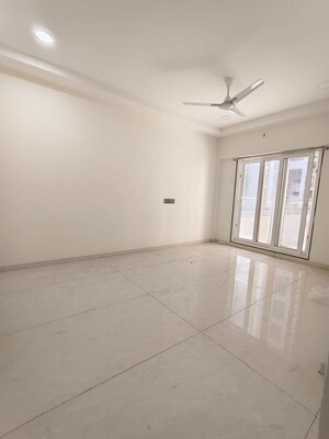 3 BHK Apartment For Rent in Goregaon West