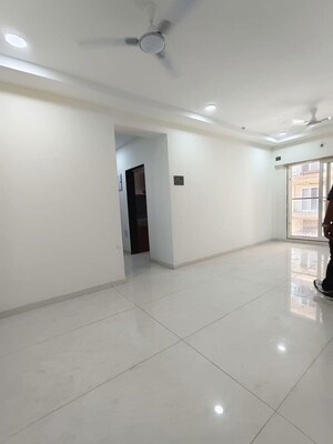 Living Room in 3 BHK Apartment at Goregaon West – for Rent