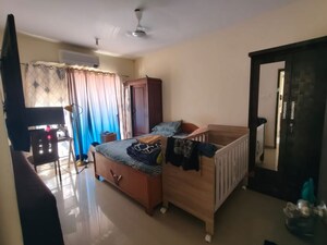 Bedroom in 2.5 BHK Apartment at Eco Elegance, Andheri East – for Rent