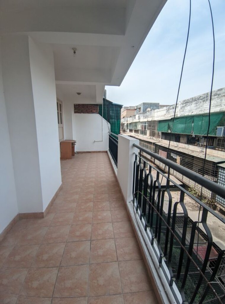 Balcony, eros-garden-villas 3 Bedroom 2000 Sq.Ft. Villa In Charmwood Village Faridabad 10175976