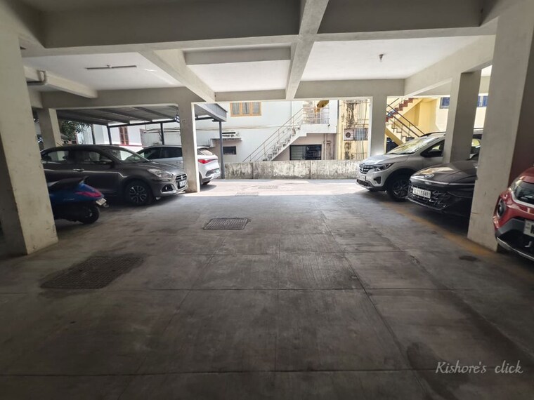  Parking, panavila 3 Bedroom 1222 Sq.Ft. Apartment In Panavila Thiruvananthapuram 9998264