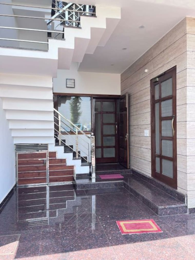 undefined, sector 117 6 Bedroom 200 Sq.Yd. Independent House In Sector 117 Mohali 10175986