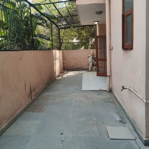 Balcony in 3.5 BHK Apartment at Ardee City, Sector 52 – for Rent