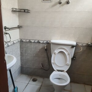 Bathroom in 3.5 BHK Apartment at Ardee City, Sector 52 – for Rent