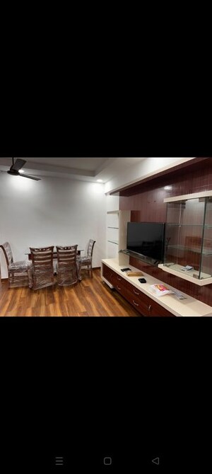 Bedroom in 2 BHK Apartment at Hiranandani Estate Queens, Ghodbunder Road – for Rent