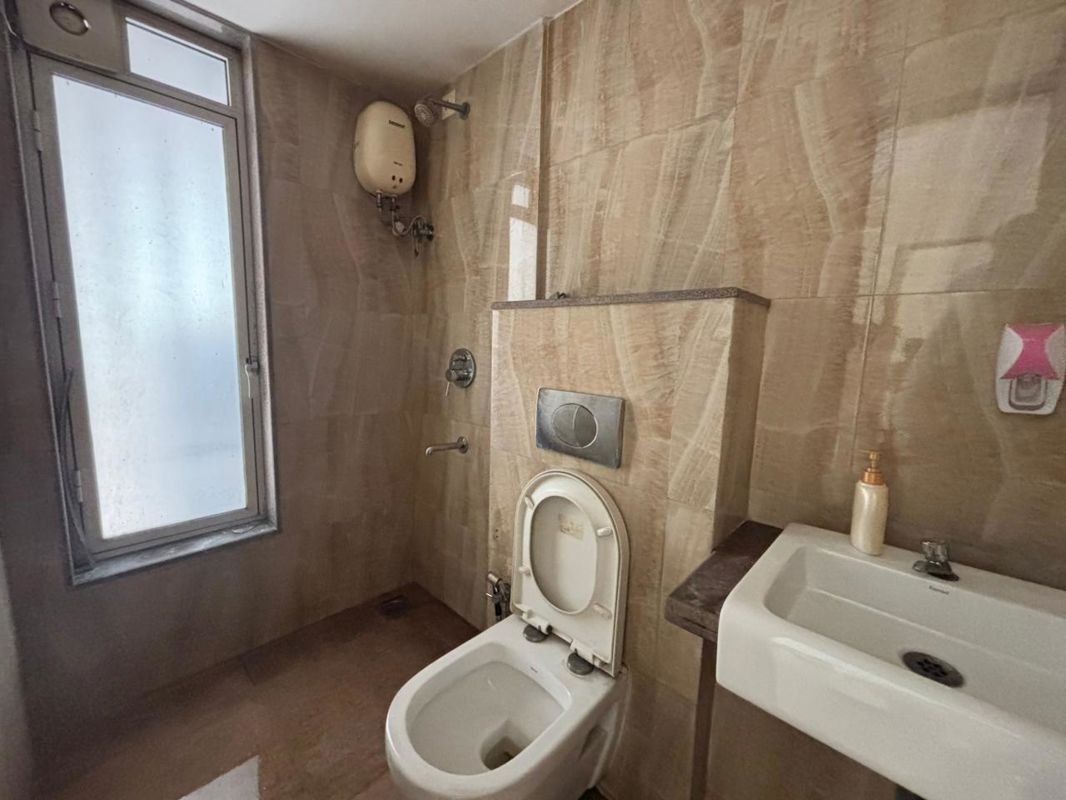 3 BHK + Pooja Room Apartment For Rent in Lodha Sterling