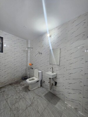 Bathroom in 1 BHK Builder Floor at Saket – for Rent