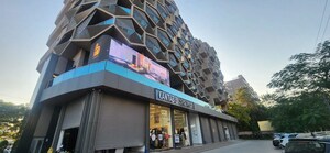  Showroom – Exterior View View at Scheme 140 - for Rent