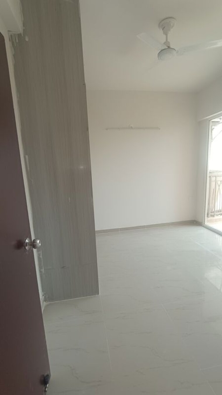 Room, mahagun-my-woods 2 Bedroom 1000 Sq.Ft. Apartment In Sector 16c Greater Noida Greater Noida 10176085