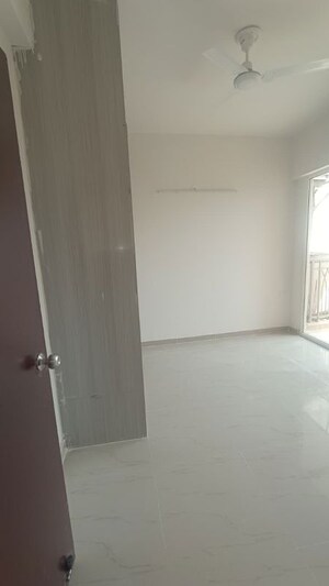 Room in 2 BHK Apartment at Mahagun My Woods, Sector 16c Greater Noida – for Rent