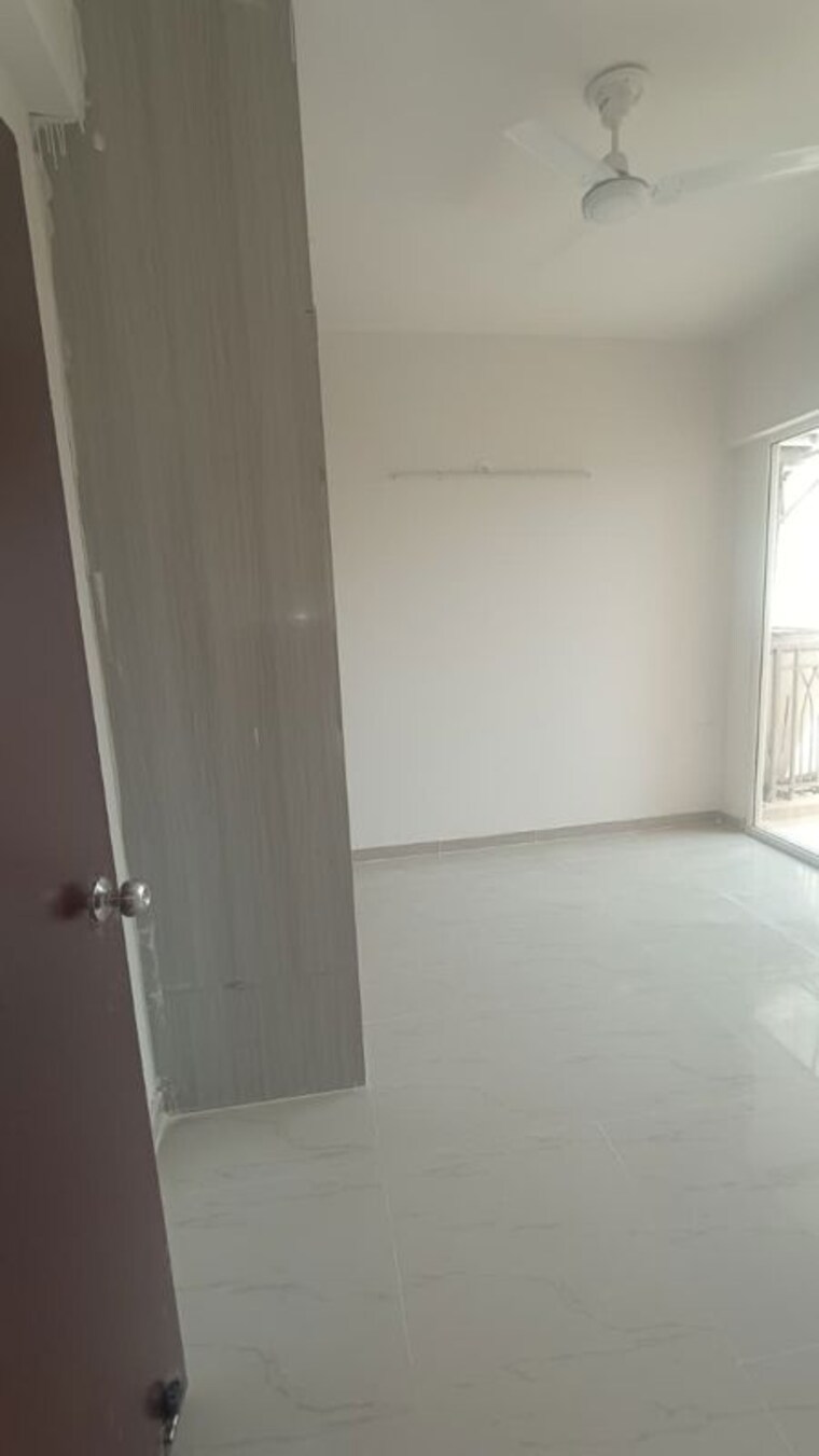 Room, mahagun-my-woods 2 Bedroom 1000 Sq.Ft. Apartment In Sector 16c Greater Noida Greater Noida 10176085