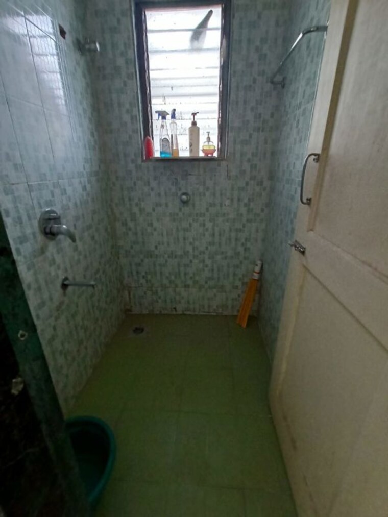 Bathroom, swapnapurti-chs-kharghar 1 Bedroom 400 Sq.Ft. Apartment In Kharghar Navi Mumbai 10176091