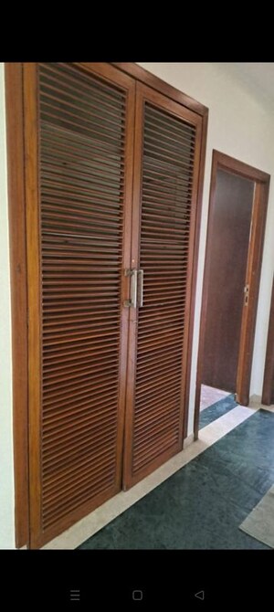 Bathroom in 3 BHK Apartment at Hiranandani Meadows, Manpada – for Rent