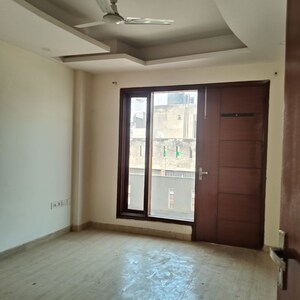 Room in 3.5 BHK Builder Floor at Ardee City, Sector 52 – for Rent